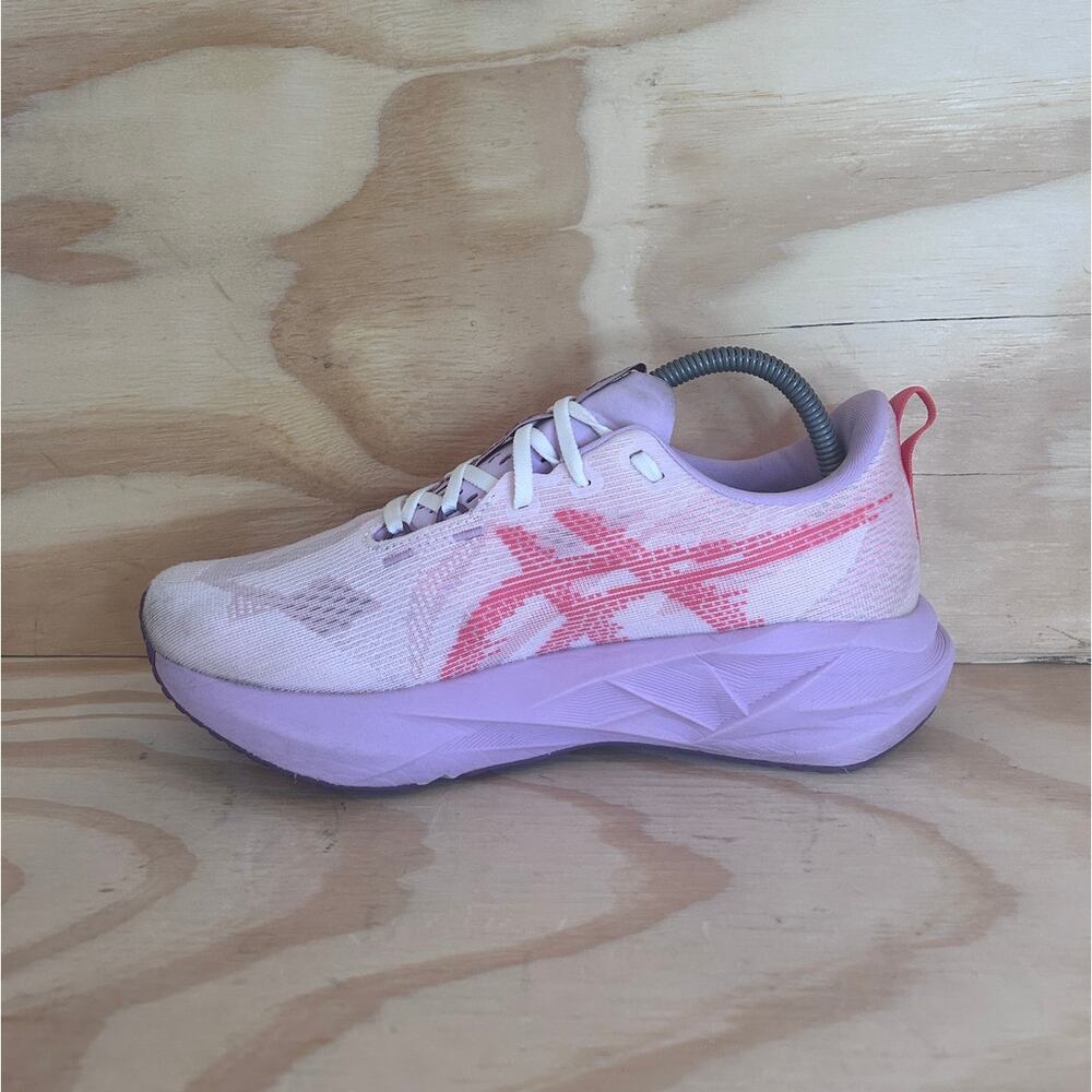 Asics - Novablast 5 - Running Shoes - White/Pink - Women's - 9 - 1012B765-101 - Picture 4 of 9